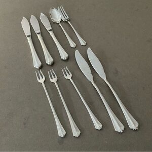 Oneida Juilliard - 10 Pieces